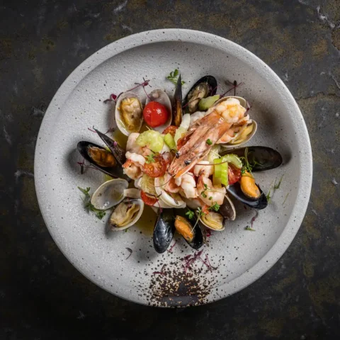 Теплый салат Маре от шеф-повара Франческо Воче